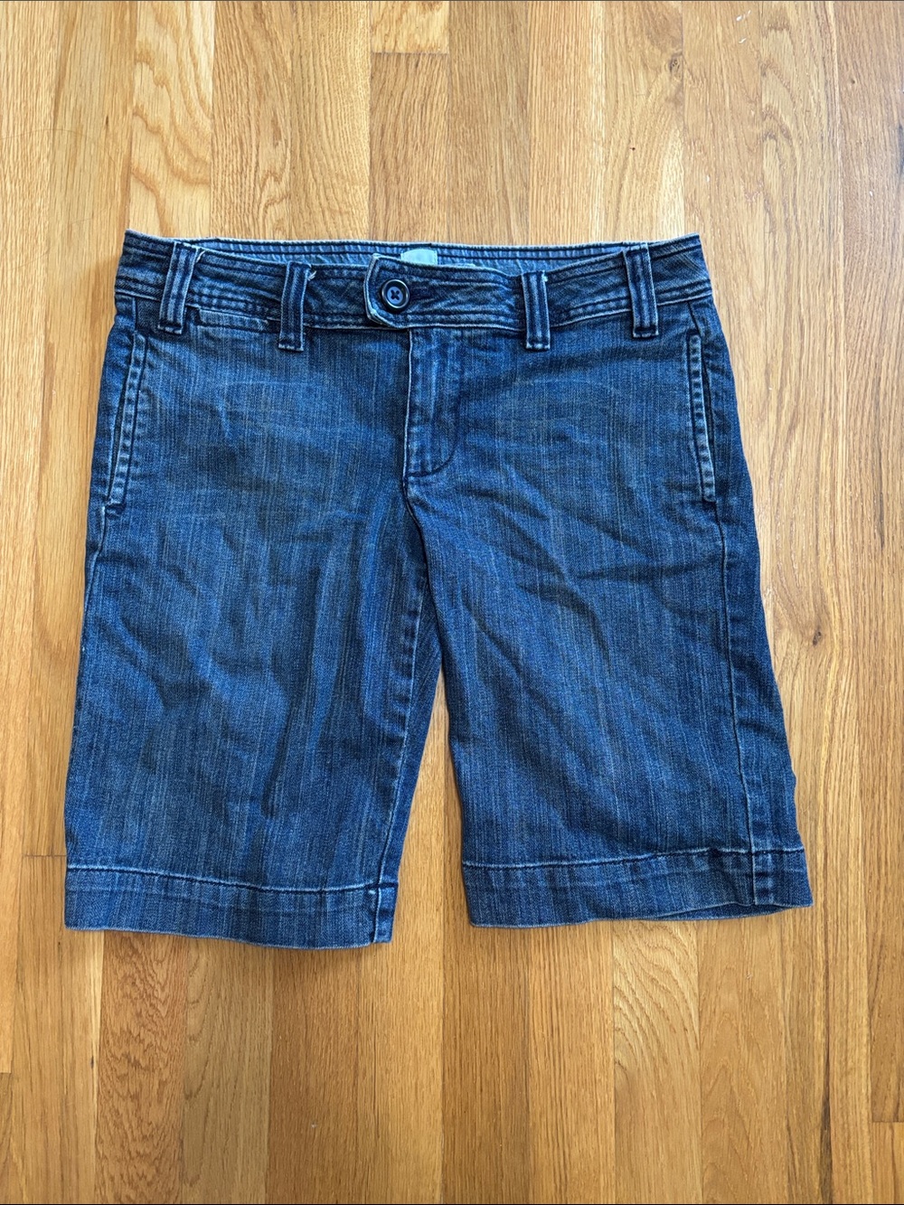 Dark Blue Denim Women's Bermuda Shorts / Jorts